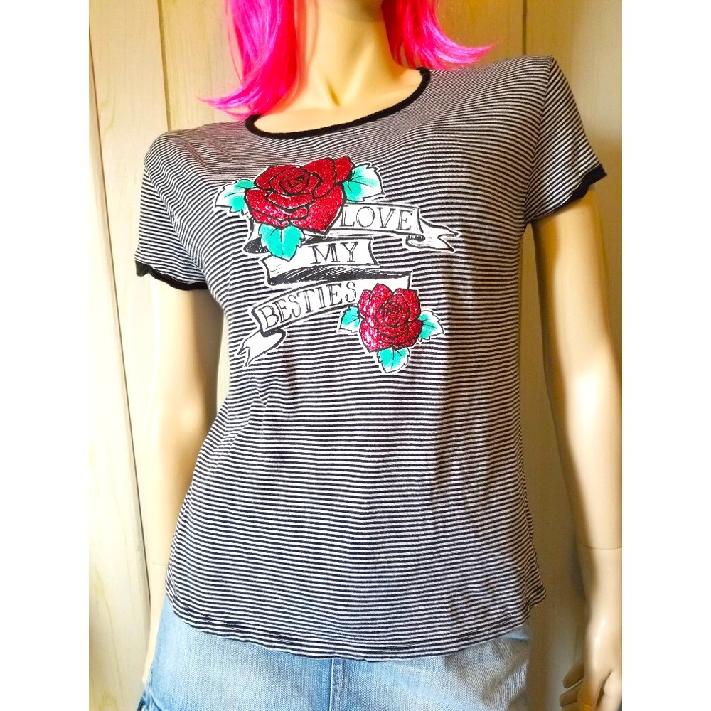 Black & White Striped LOVE MY BESTIES Glitter Roses Laceup Logo RETRO T-shirt